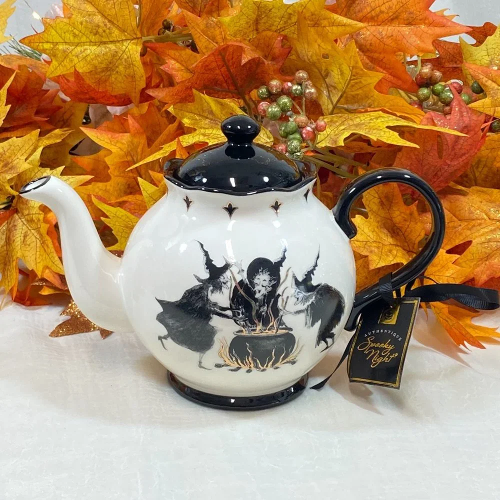 Potter’s Studio Witch’s Brew Halloween Teapot Witch Coven New Decor Spooky Night